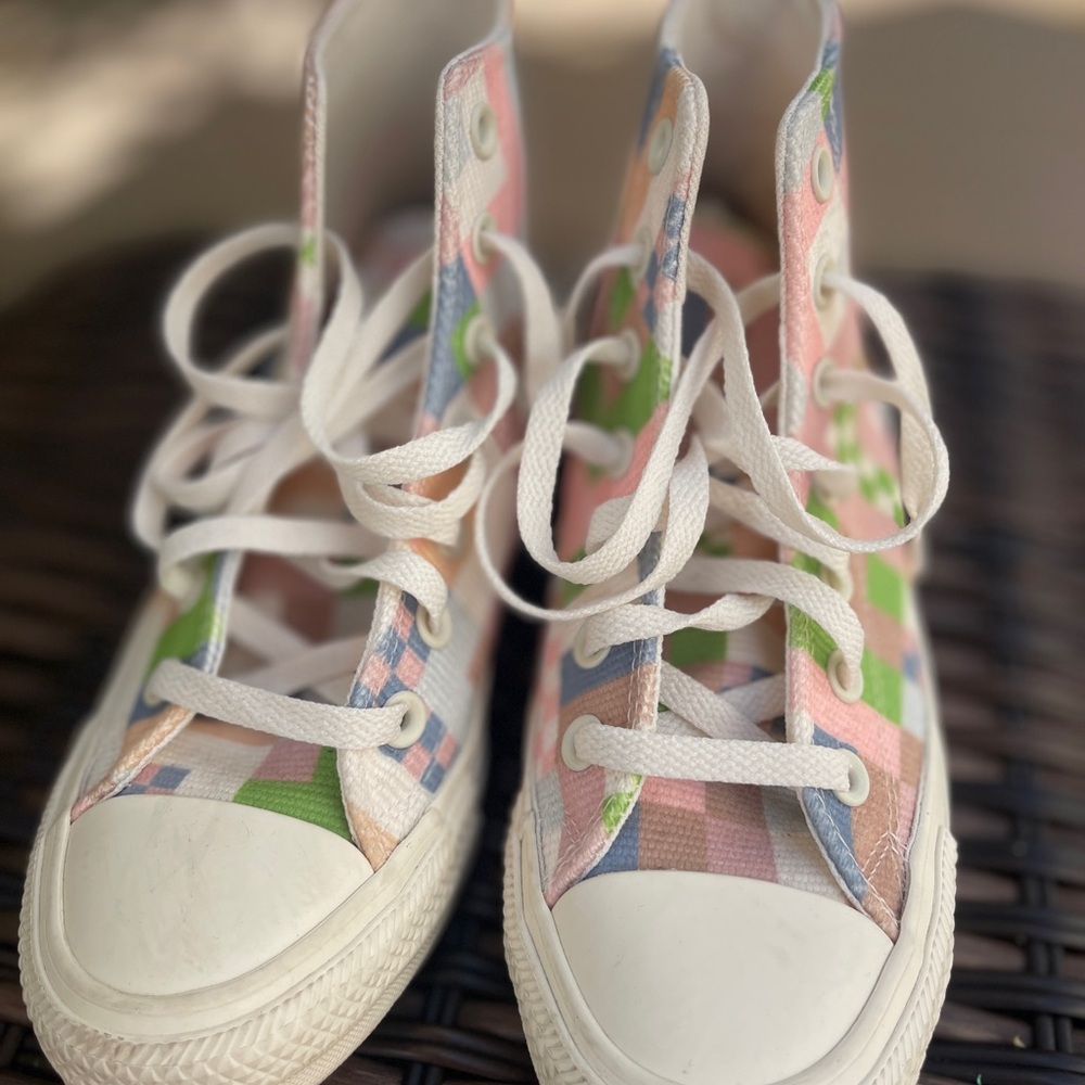 Converse High-Top Canvas Pink & Green High-Top Sneakers Pixelated design - Picture 3 of 5